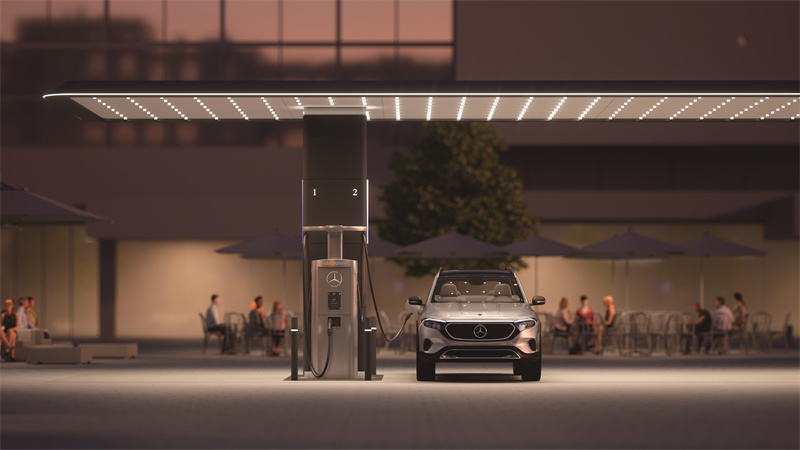 02.梅赛德斯-奔驰将在全球范围内搭建自有高功率充电网络。到2030年，梅赛德斯-奔驰的高功率充电网络将在全球范围提供超过10,000根高功率充电桩.jpg