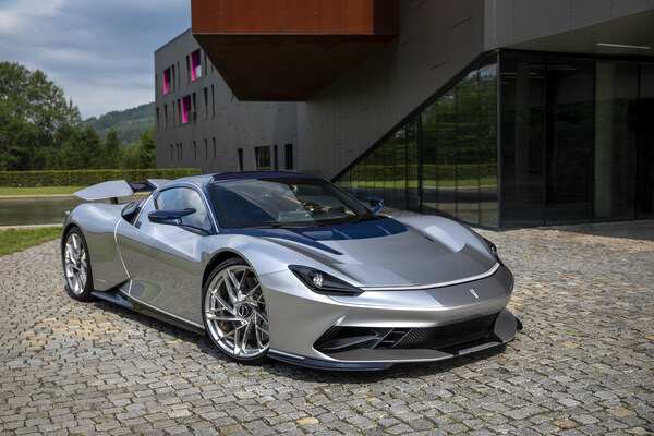 捷克共和国的el Automobili Pininfarina Battista 1